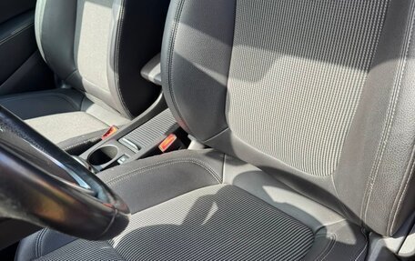 Opel Astra J, 2011 год, 800 000 рублей, 10 фотография