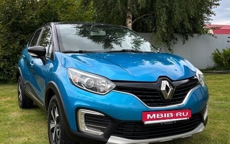Renault Kaptur I рестайлинг, 2017 год, 1 070 000 рублей, 2 фотография