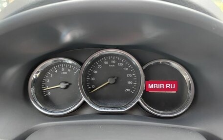 Renault Logan II, 2015 год, 599 000 рублей, 13 фотография