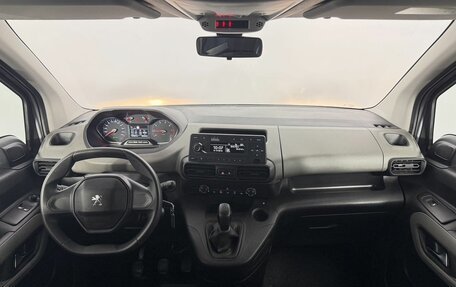 Peugeot Rifter I, 2020 год, 1 750 000 рублей, 19 фотография