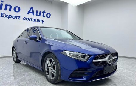 Mercedes-Benz A-Класс, 2023 год, 1 890 005 рублей, 2 фотография