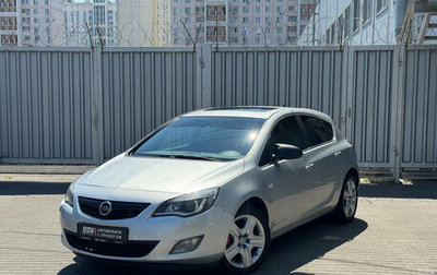 Opel Astra J, 2011 год, 639 000 рублей, 1 фотография
