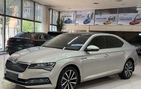 Skoda Superb III рестайлинг, 2023 год, 2 095 005 рублей, 1 фотография