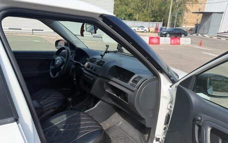 Skoda Fabia II, 2013 год, 400 000 рублей, 6 фотография