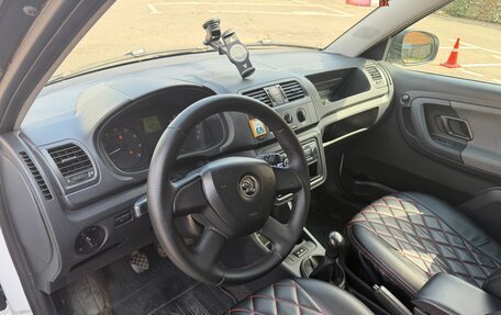 Skoda Fabia II, 2013 год, 400 000 рублей, 5 фотография