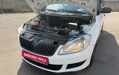Skoda Fabia II, 2013 год, 400 000 рублей, 3 фотография