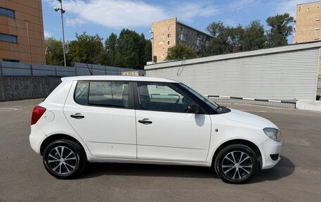 Skoda Fabia II, 2013 год, 400 000 рублей, 11 фотография