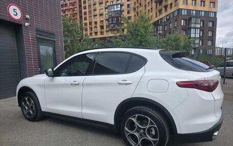 Alfa Romeo Stelvio, 2020 год, 3 150 000 рублей, 5 фотография