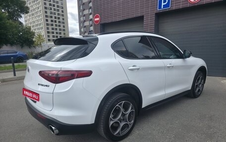 Alfa Romeo Stelvio, 2020 год, 3 150 000 рублей, 4 фотография