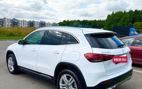 Mercedes-Benz GLA, 2022 год, 4 200 000 рублей, 7 фотография