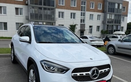 Mercedes-Benz GLA, 2022 год, 4 200 000 рублей, 3 фотография