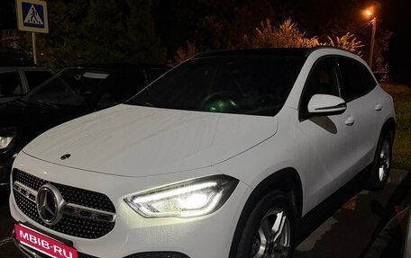 Mercedes-Benz GLA, 2022 год, 4 200 000 рублей, 19 фотография