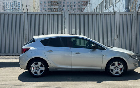 Opel Astra J, 2011 год, 639 000 рублей, 6 фотография