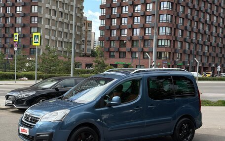 Peugeot Partner II рестайлинг 2, 2016 год, 960 000 рублей, 2 фотография