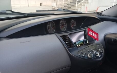 Nissan Primera III, 2001 год, 350 000 рублей, 23 фотография
