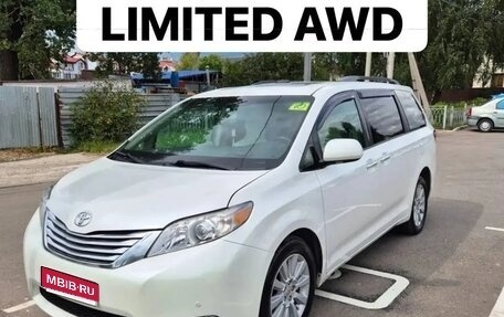 Toyota Sienna III, 2010 год, 1 950 000 рублей, 1 фотография