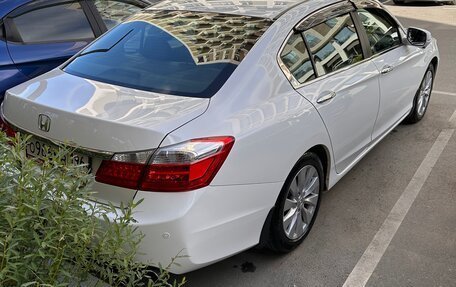 Honda Accord IX рестайлинг, 2013 год, 1 730 000 рублей, 2 фотография