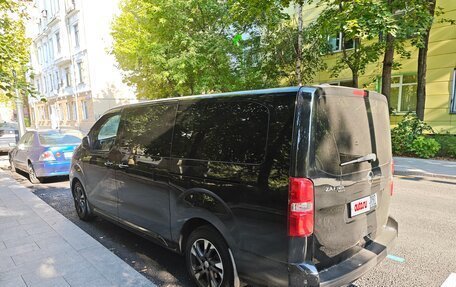 Opel Zafira Life I, 2020 год, 3 500 000 рублей, 4 фотография