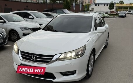 Honda Accord IX рестайлинг, 2013 год, 1 730 000 рублей, 7 фотография