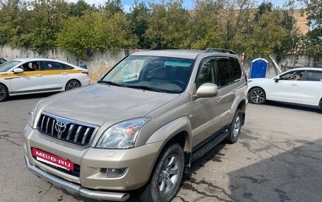 Toyota Land Cruiser Prado 120 рестайлинг, 2006 год, 1 900 000 рублей, 3 фотография