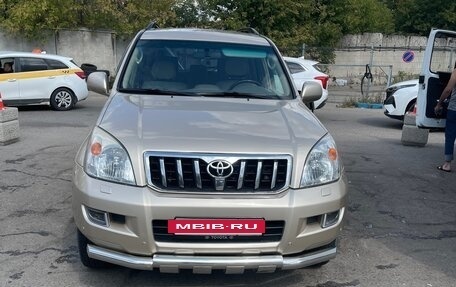 Toyota Land Cruiser Prado 120 рестайлинг, 2006 год, 1 900 000 рублей, 2 фотография