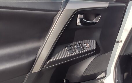 Toyota RAV4, 2014 год, 1 900 000 рублей, 9 фотография