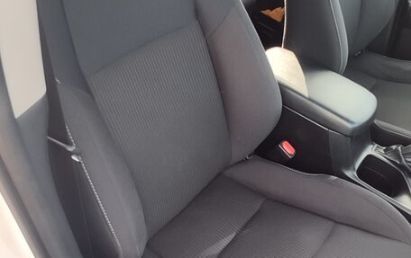 Toyota RAV4, 2014 год, 1 900 000 рублей, 8 фотография