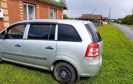 Opel Zafira B, 2008 год, 750 000 рублей, 2 фотография