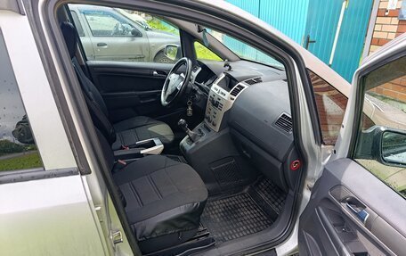 Opel Zafira B, 2008 год, 750 000 рублей, 15 фотография