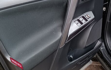 Toyota RAV4, 2018 год, 2 200 000 рублей, 9 фотография