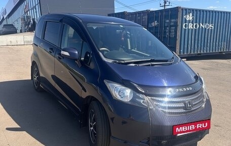 Honda Freed I, 2008 год, 700 000 рублей, 4 фотография