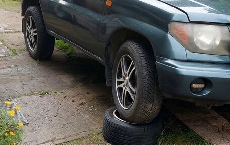 Mitsubishi Pajero iO, 1998 год, 265 000 рублей, 4 фотография