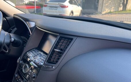 Infiniti FX II, 2011 год, 1 875 000 рублей, 19 фотография
