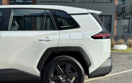 Toyota RAV4, 2026 год, 4 100 000 рублей, 21 фотография