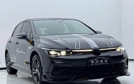 Volkswagen Golf VIII, 2023 год, 1 999 999 рублей, 3 фотография