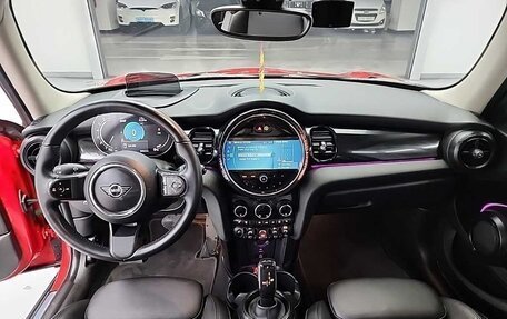 MINI Hatch, 2023 год, 2 170 000 рублей, 5 фотография
