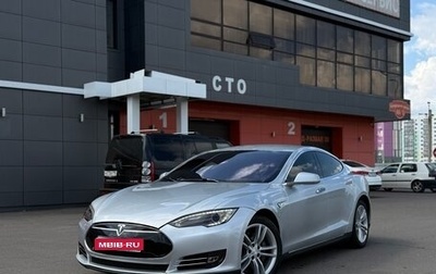 Tesla Model S I, 2013 год, 1 800 000 рублей, 1 фотография