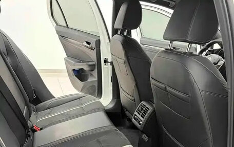 Volkswagen Golf VIII, 2023 год, 2 076 000 рублей, 12 фотография