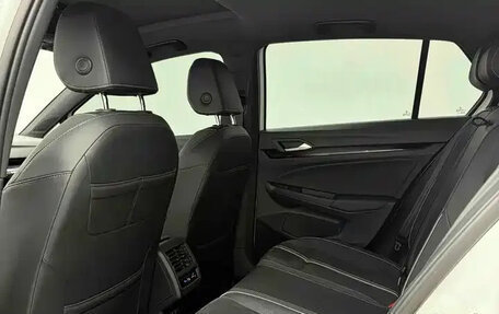 Volkswagen Golf VIII, 2023 год, 2 076 000 рублей, 11 фотография