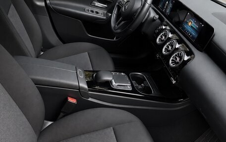 Mercedes-Benz A-Класс, 2019 год, 2 149 000 рублей, 3 фотография