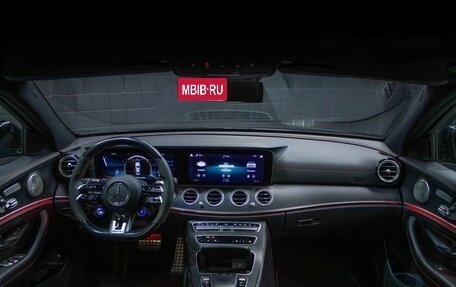 Mercedes-Benz E-Класс AMG, 2021 год, 4 850 000 рублей, 10 фотография