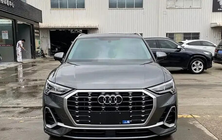 Audi Q3, 2022 год, 2 714 000 рублей, 2 фотография