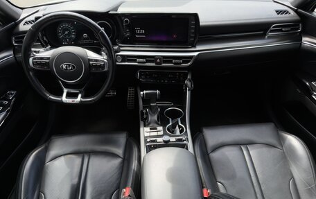 KIA K5, 2021 год, 2 600 000 рублей, 7 фотография