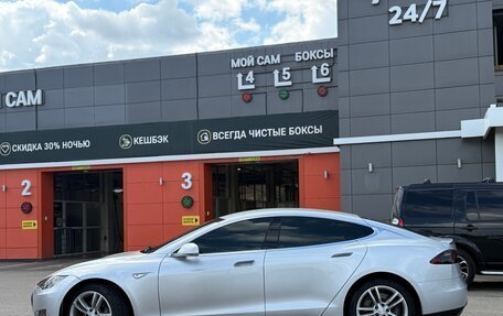 Tesla Model S I, 2013 год, 1 800 000 рублей, 3 фотография