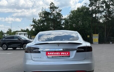 Tesla Model S I, 2013 год, 1 800 000 рублей, 5 фотография
