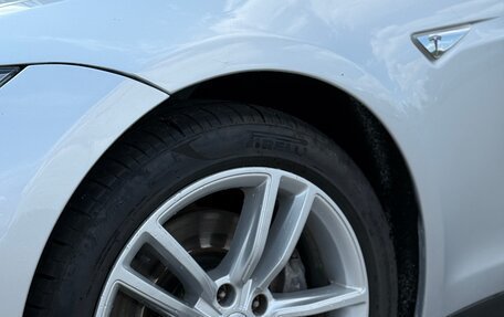 Tesla Model S I, 2013 год, 1 800 000 рублей, 13 фотография