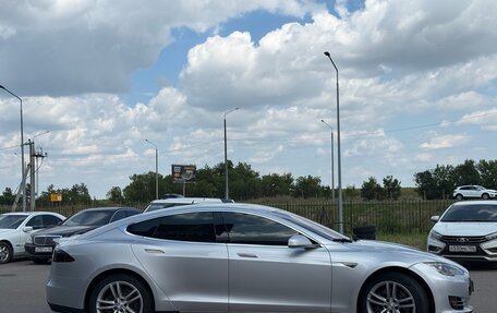 Tesla Model S I, 2013 год, 1 800 000 рублей, 8 фотография