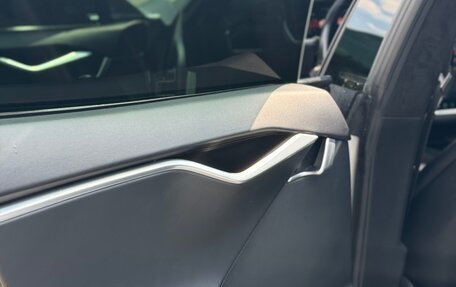 Tesla Model S I, 2013 год, 1 800 000 рублей, 18 фотография