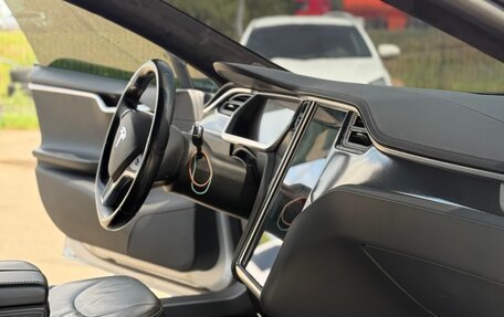 Tesla Model S I, 2013 год, 1 800 000 рублей, 20 фотография