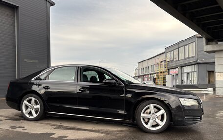 Audi A8, 2011 год, 1 900 000 рублей, 3 фотография